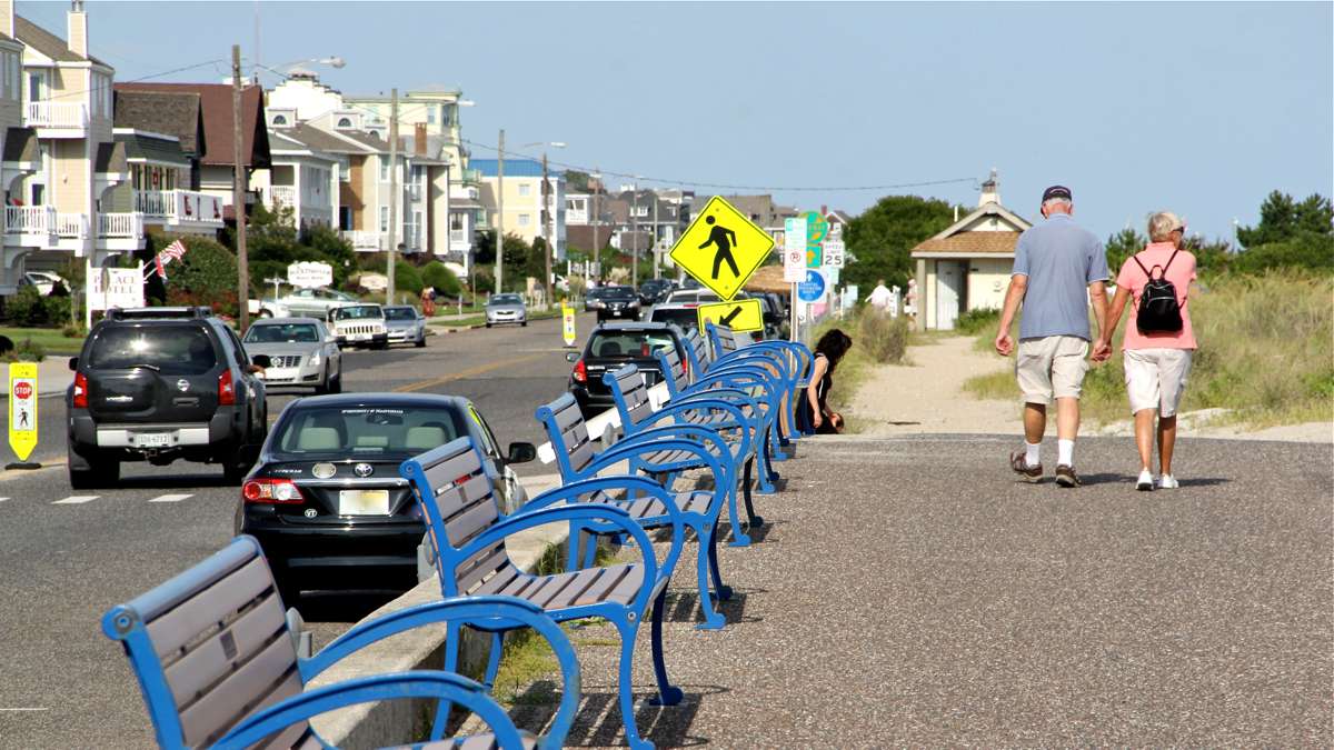 Today the boardwalk ends between Madison and Philadelphia avenues, leaving only a sandy path. (Emma Lee/WHYY)