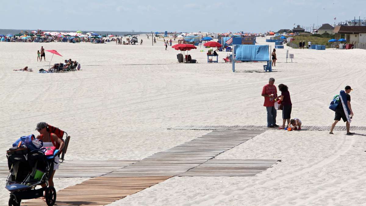 The Ocean Street beach today. (Emma Lee/WHYY)