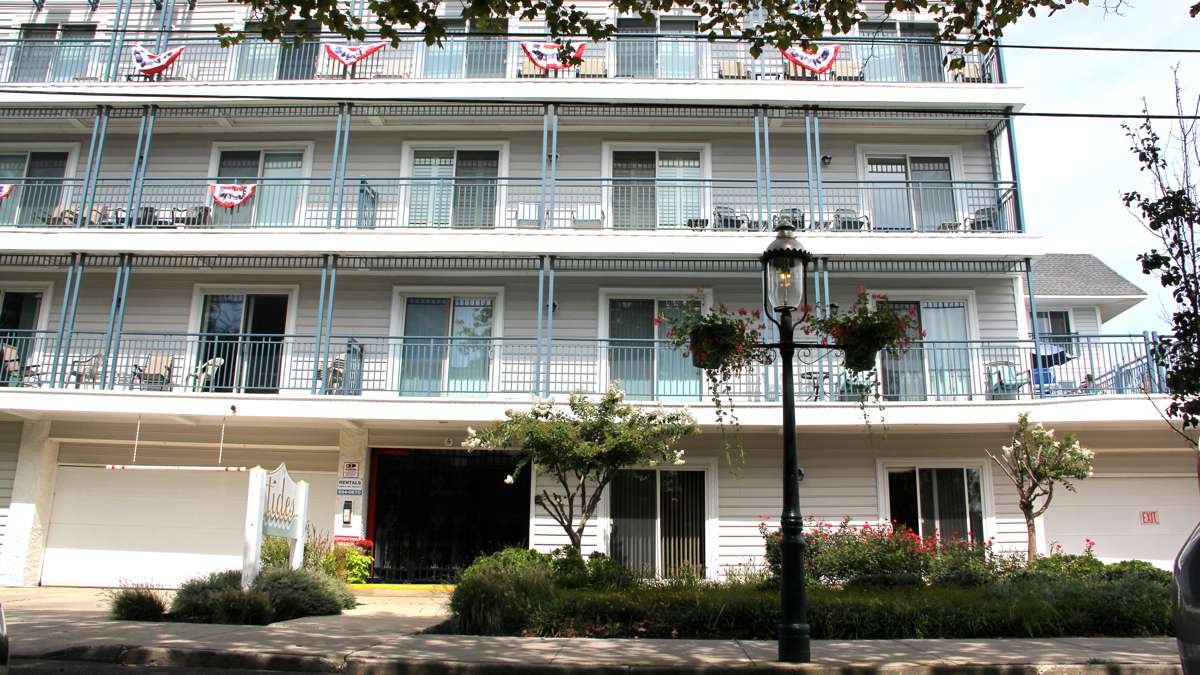 The Tides condos has replaced the Baltimore inn on Jackson Street. (Emma Lee/WHYY)