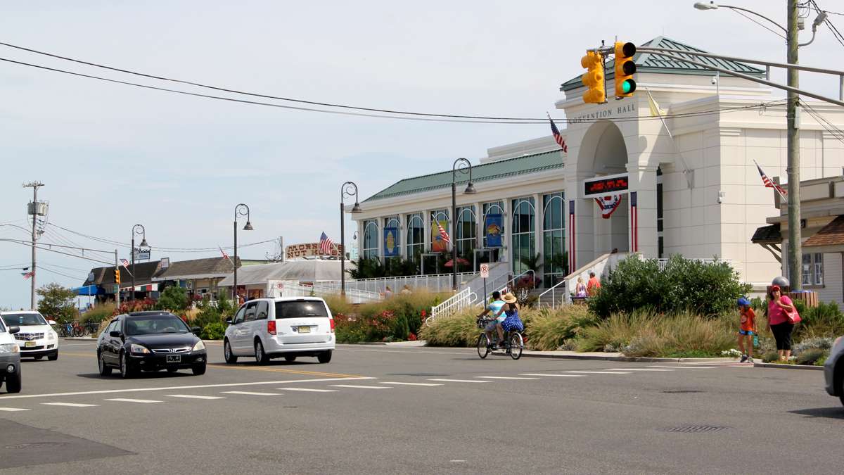 In 2015 the pier and the trolley are gone and Convention Hall dominates the boardwalk. (Emma Lee/WHYY)