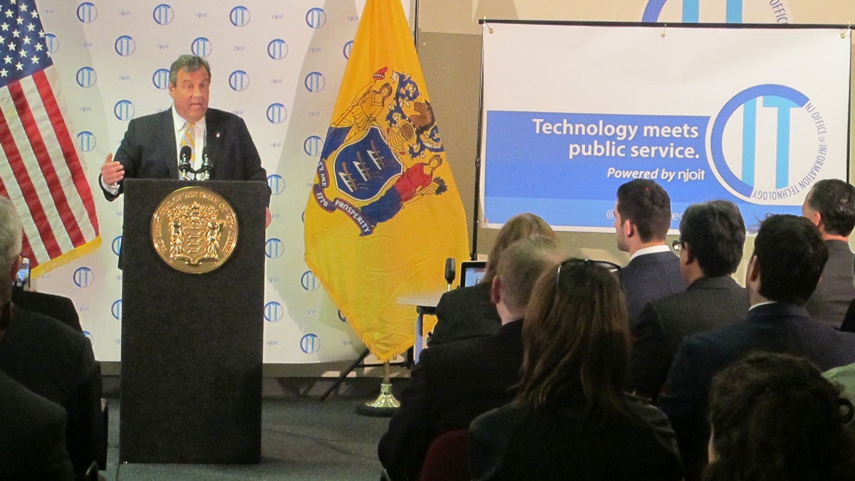  Governor Christie tells information technology employees about his plan for centralizing IT operations of state departments and agencies. (Phil Gregory/WHYY) 