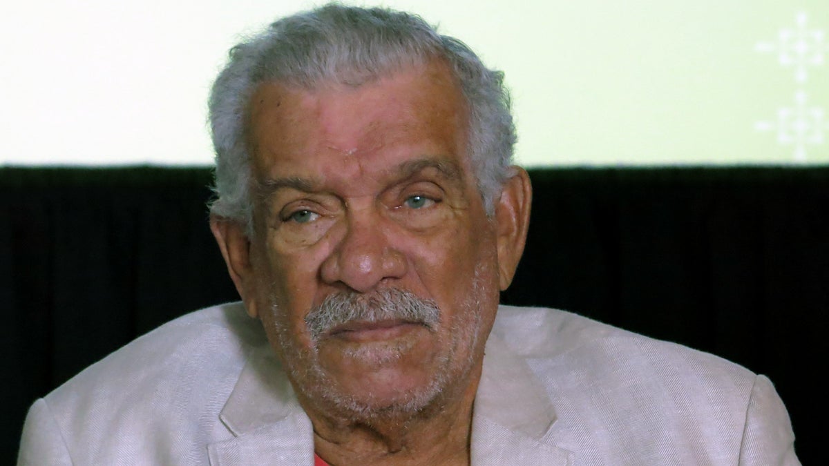  The recipient of the 1992 Nobel Prize in Literature Derek Walcott is shown at a 2014 press conference in Mexico City. (AP Photo/ Berenice Bautista, file) 
