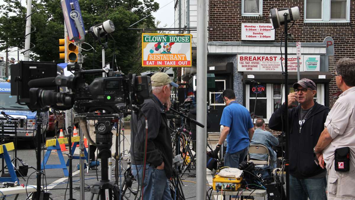 The Clown House at Frankford Avenue and Wheatsheaf offiers breakfast and a ringside seat to the media circus surrounding the Amtrak train derailment.