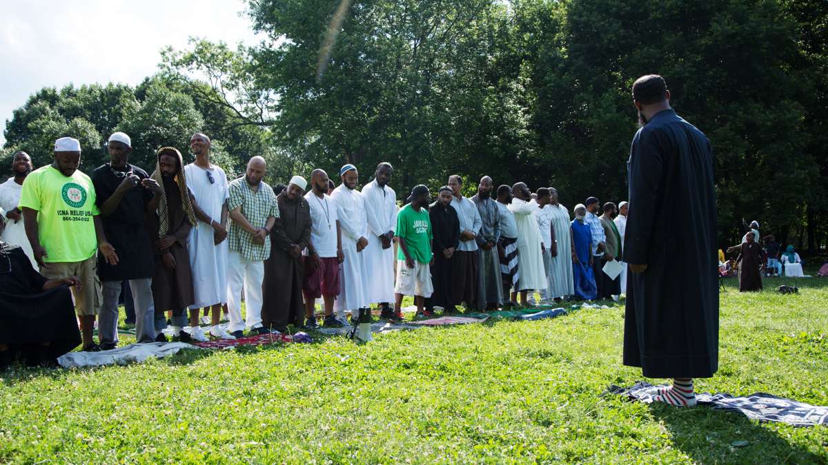 Imam Shadeed Muhammad of United Muslim Masjid prepares to lead afternoon prayers (Asr) at FDR Park