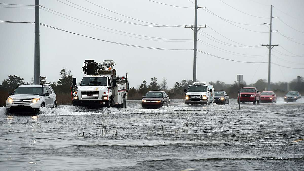 Winter Storm Damon has brought flooding to the side streets in Dewey Beach and Coastal Highway (Del. Rt. 1) south of Dewey Beach north of Indian River Inlet as the storm moves away this afternoon. (Chuck Snyder / for NewsWorks)