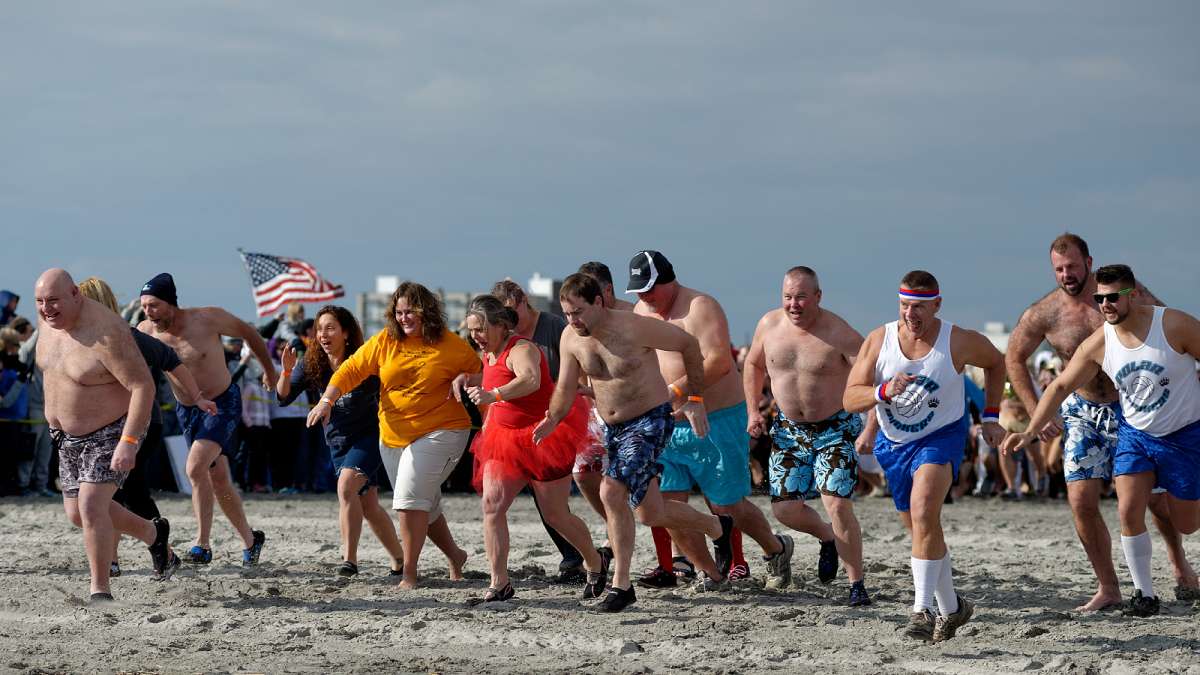 The first plungers are off. (Bastiaan Slabbers/for NewsWorks)