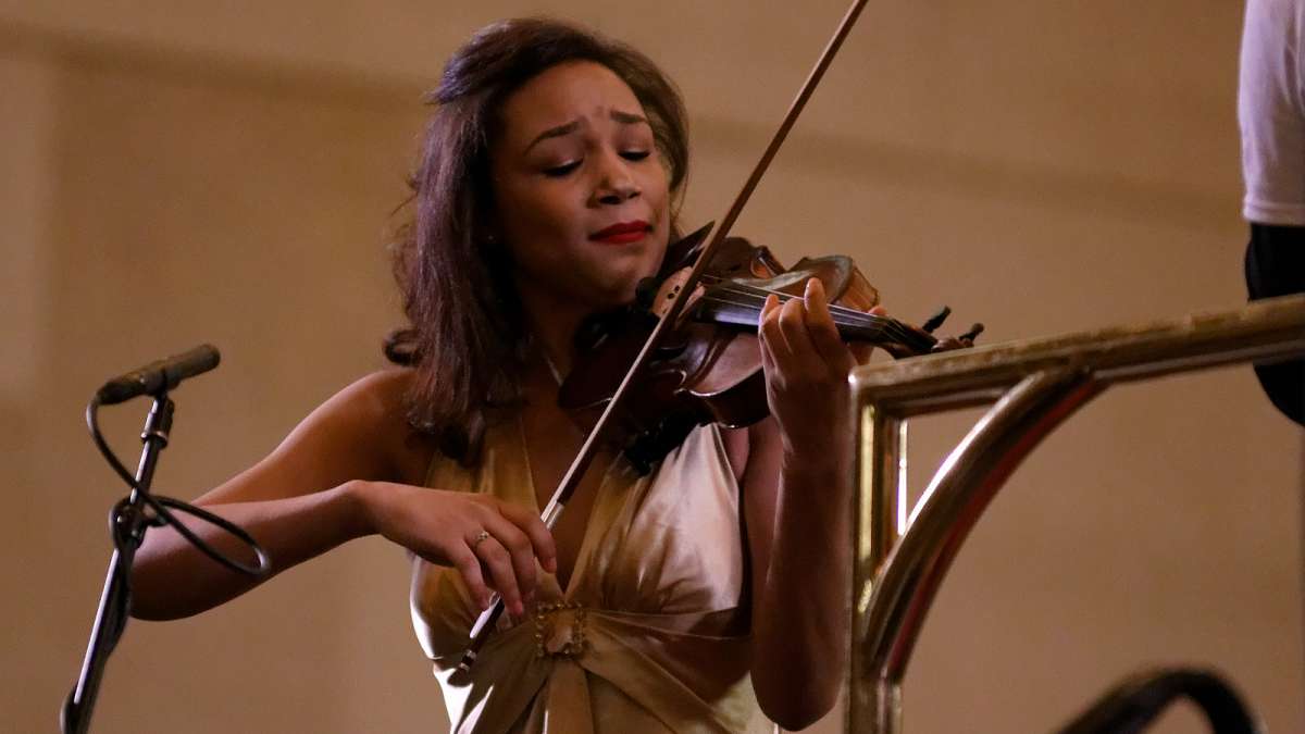 Adé Williams solos during her debut with the Philadelphia Orchestra at the Martin Luther King tribute concert at Girard College. (Bastiaan Slabbers/for NewsWorks)