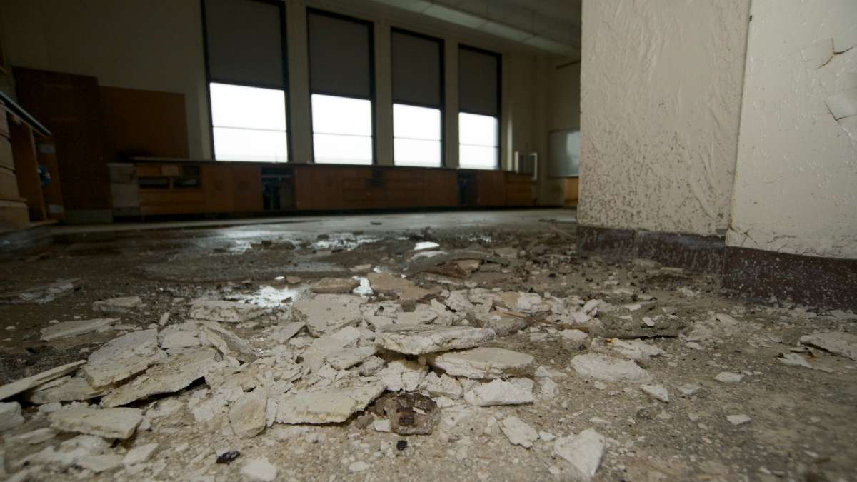 Some portions of the former Germantown High School building have fallen into ruin. (Bas Slabbers/for NewsWorks)
