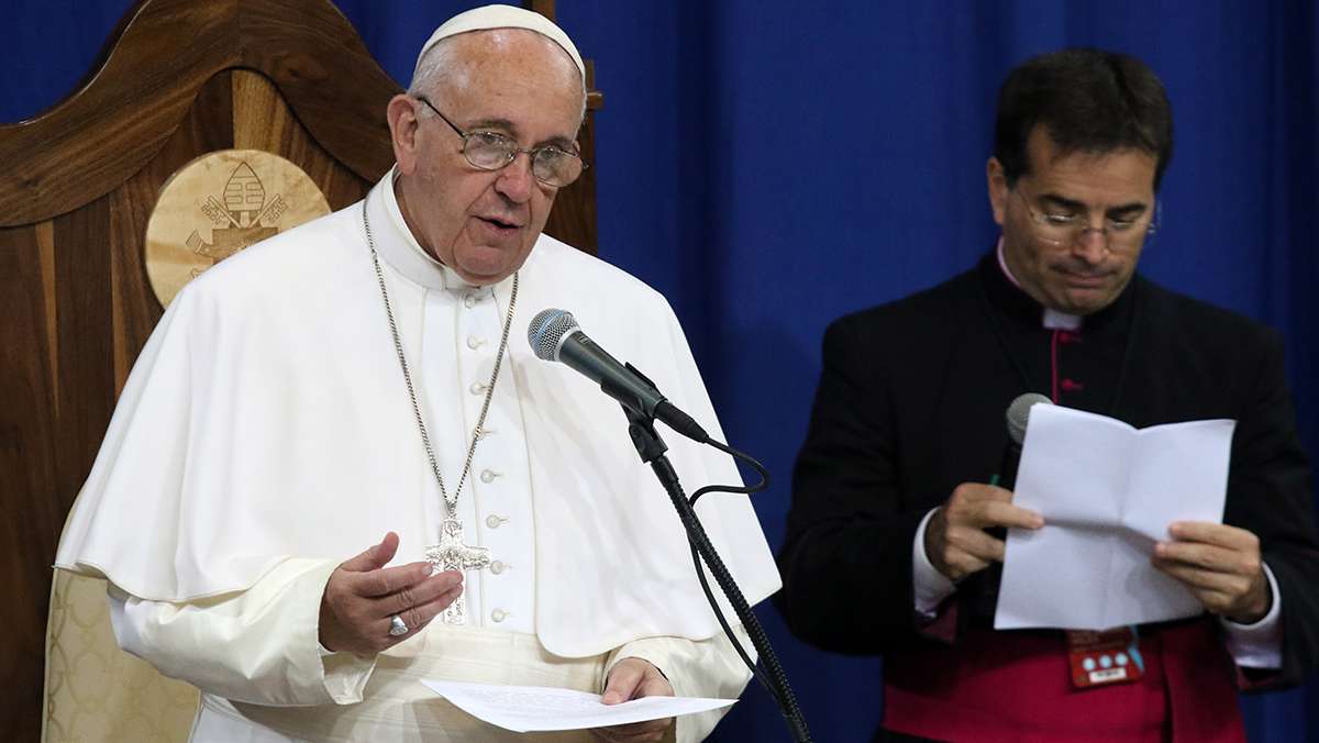 Pope Francis addressed about 100 inmates at Curran-Fromhold prison. (Kevin Cook/for NewsWorks)