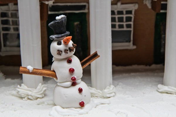 <p>A tasty snowman with chewable arms made by Michelle Lee of R2L Restaurant. (Kimberly Paynter/for NewsWorks)</p>

