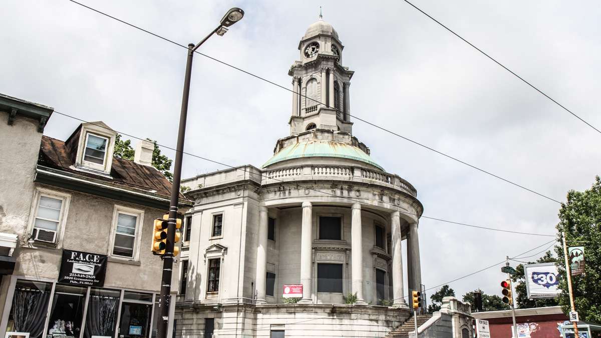 The Germantown Town Hall in 2015. It has been vacant since 1998. (Kimberly Paynter/WHYY)