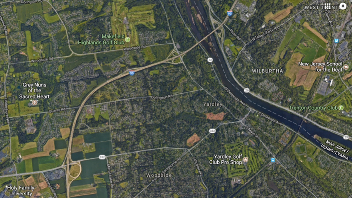  Too much truck traffic is trying to avoid a weigh station as drivers enter Pennsylvania from New Jersey on I-95, said state Rep. Perry Warren, D-Bucks. (Google Maps/https://goo.gl/maps/zUeQ7bZf6PC2) 