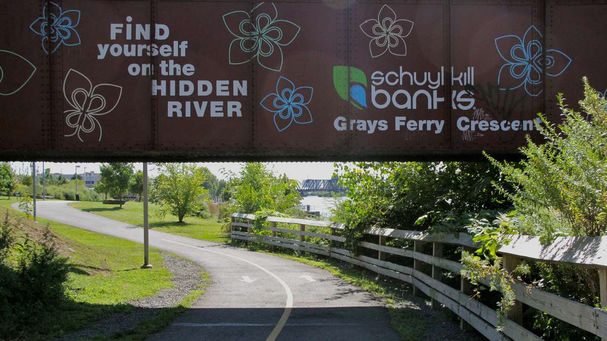 A coalition of Philadelphia civic groups wants to draw attention to the hidden treasures at Grays Ferry Crescent Trail Park with a weekend festival. (Emma Lee/for NewsWorks)