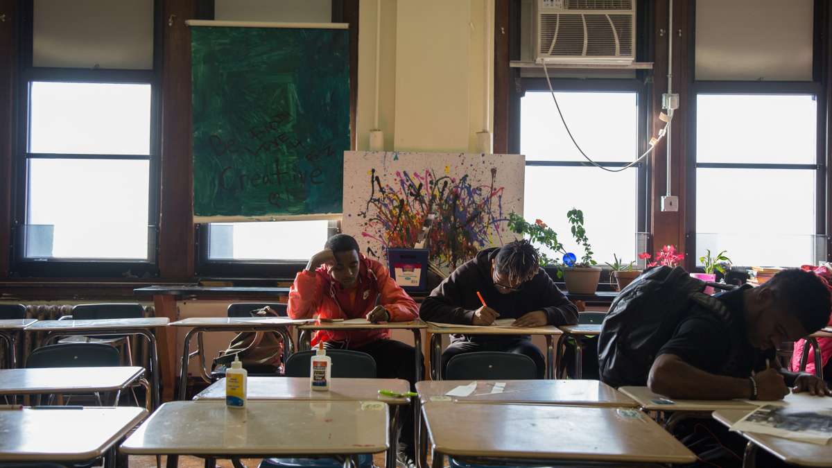 Students at an art class in Overbrook High School in Philadelphia in 2016. State Senator Vincent Hughes has cited Overbrook as an example of a school in need of repair. (Emily Cohen for WHYY)