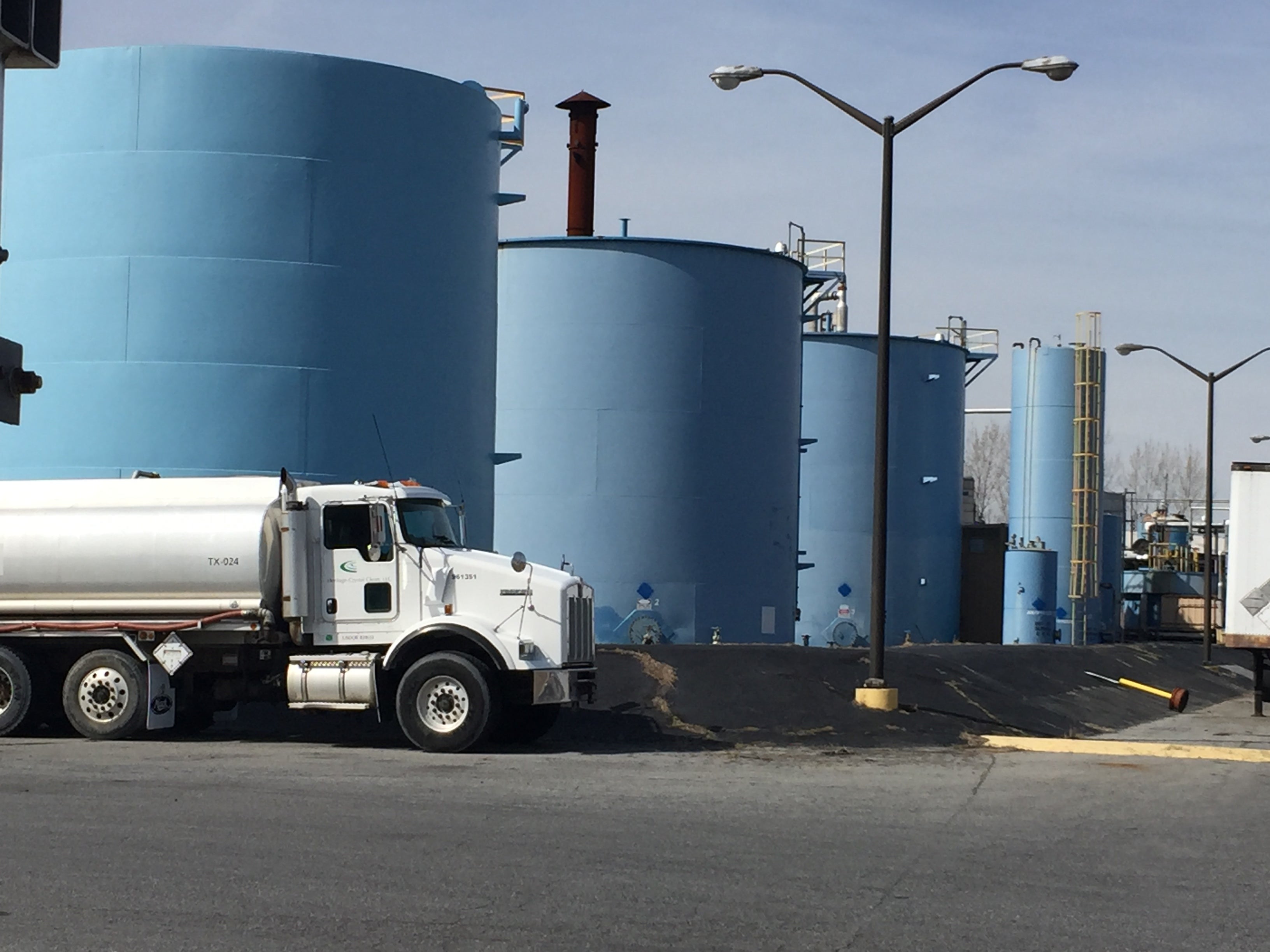  Delaware environmental regulators issued a cease and desist order Monday against the former International Petroleum Corp.' facility in Wilmington for transporting hazardous wastes. (Cris Barrish/WHYY) 