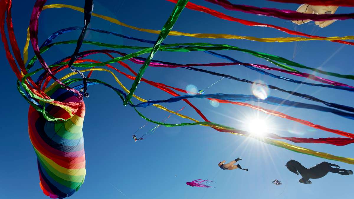 Rainbow kites