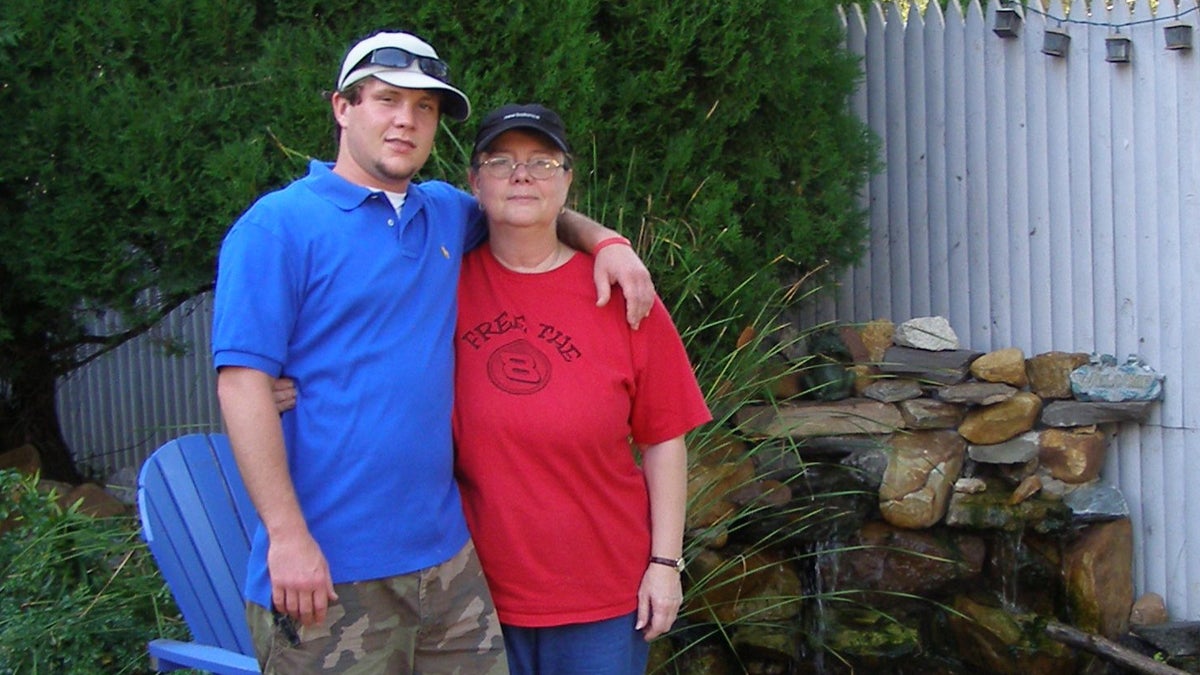  Liz Perkins and her son John Perkins, who died from an overdose in 2011. (Image courtesy of the Perkins family.)  