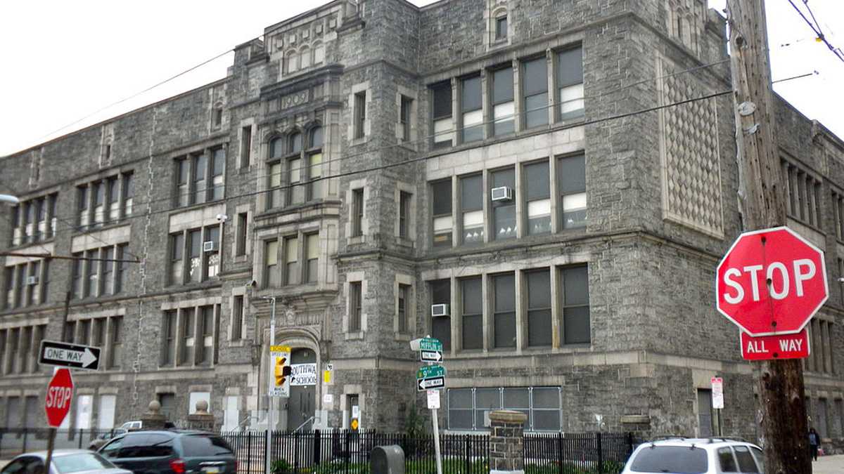 Southwark School, one of nine designated as community schools in Philadelphia, is in an area of the city that is gentrifying. (Wikipedia.org)  