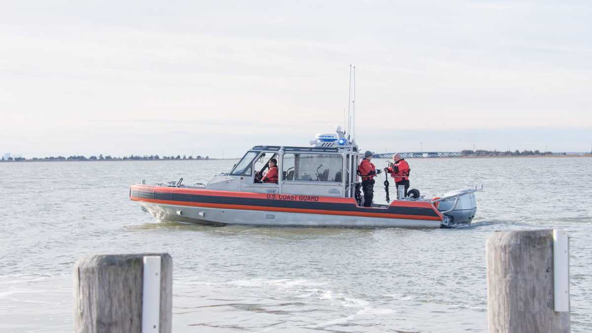  A U.S. Coast Guard boat searching for a missing fisherman in Tuckerton in January. (Image courtesy of Roman Isaryk) 