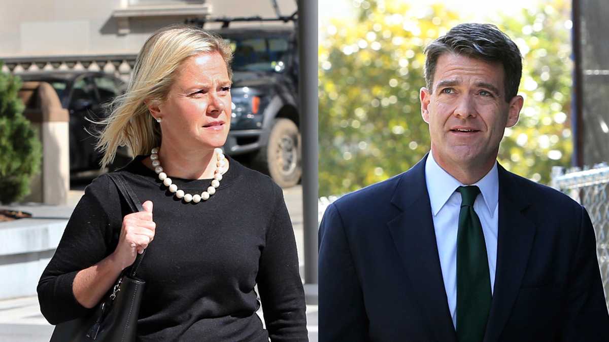 Bridget Anne Kelly and Bill Baroni at the Federal Courthouse in Newark, N.J. (Mel Evans/AP Photo, file)  