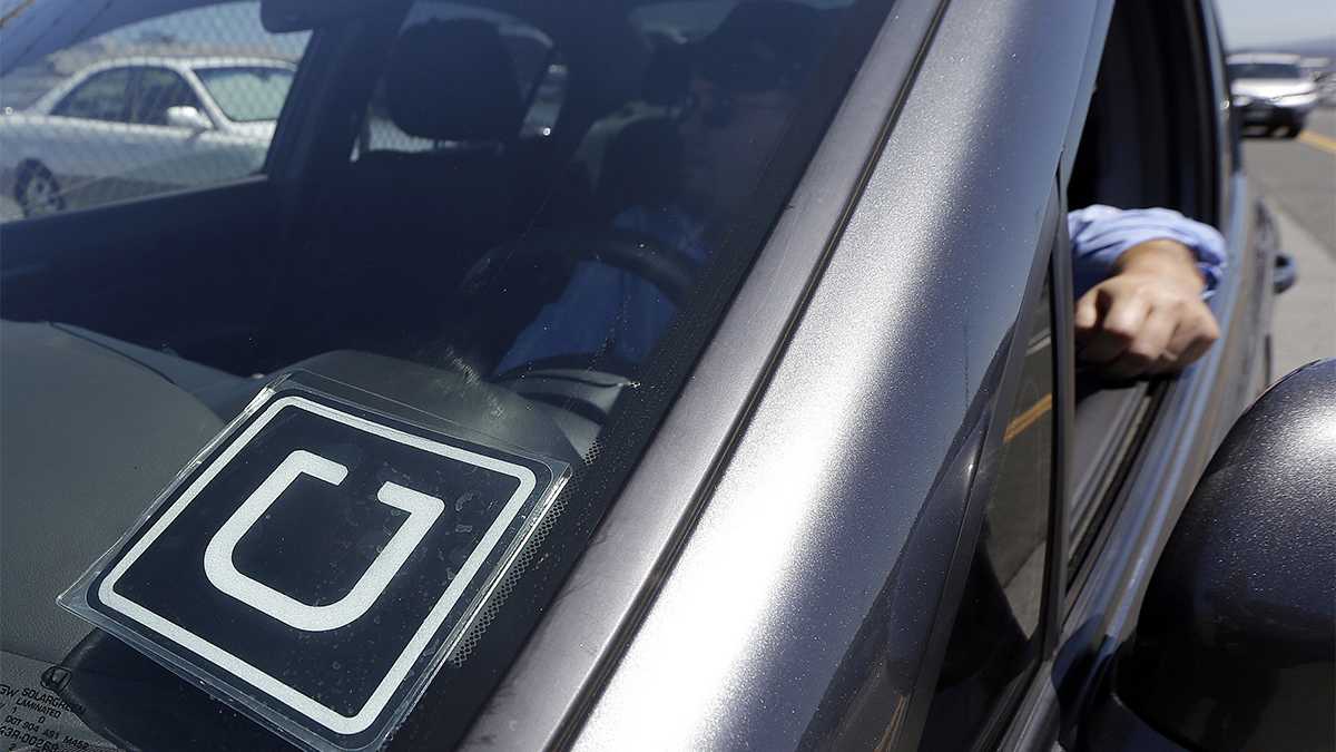Common Pleas Judge Linda Carpenter ordered Uber and Lyft to stop operations following a lawsuit from taxicab drivers and disabled-rights activists against the Philadelphia Parking Authority for not clamping down on the car-hailing services. (Jeff Chiu/AP file photo)  