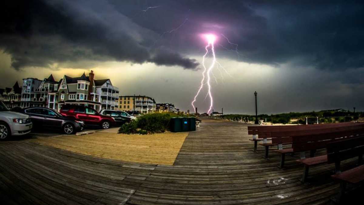  A July 2013 thunderstorm over Ocean Grove, NJ. (Photo: Chris Spiegel/BlurRevision.com) 