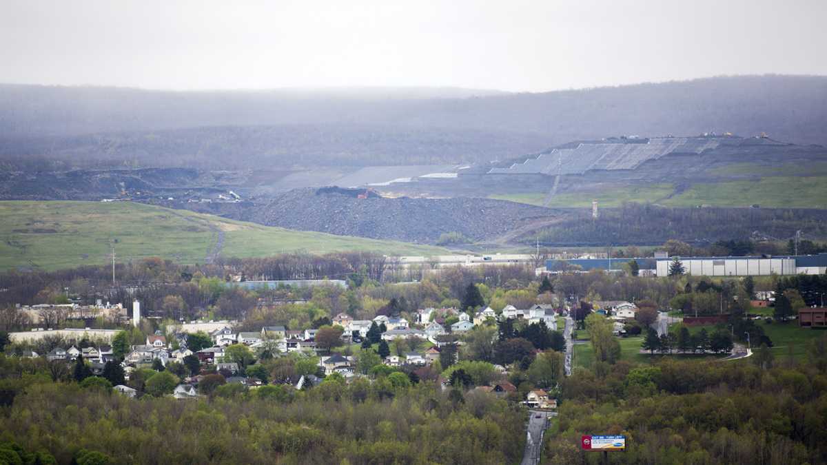  The state's third-largest landfill, Keystone Sanitary Landfill, near Scranton, Pennsylvania, is hoping for a 50-year expansion permit. A group of residents are speaking out against the expansion. (Jessica Kourkounis/For Keystone Crossroads) 