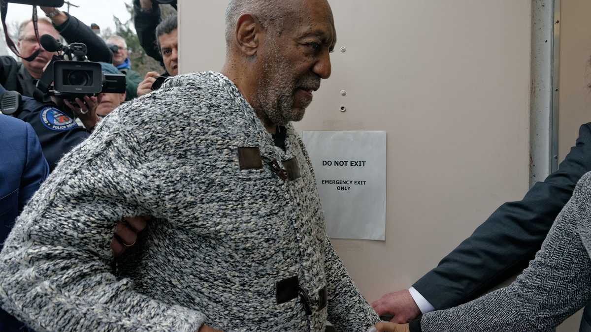 Bill Cosby enters court in Elkins Park