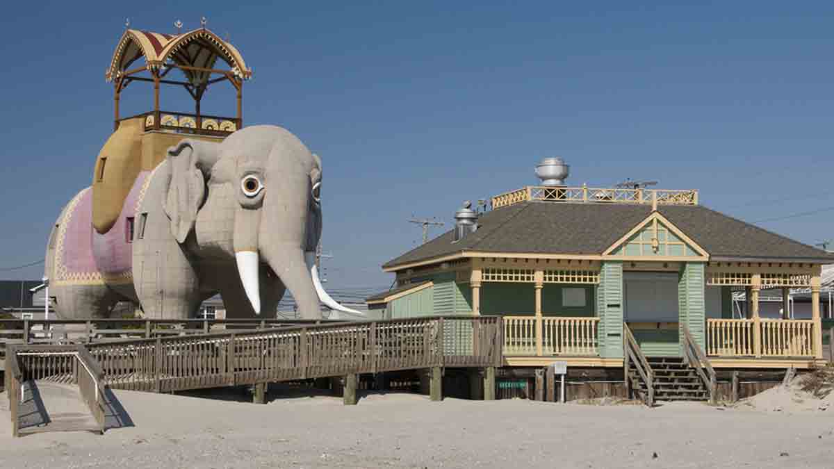  Lucy the Elephant is a major tourist attraction in Margate, N.J. (SteveCummings/Big Stock) 