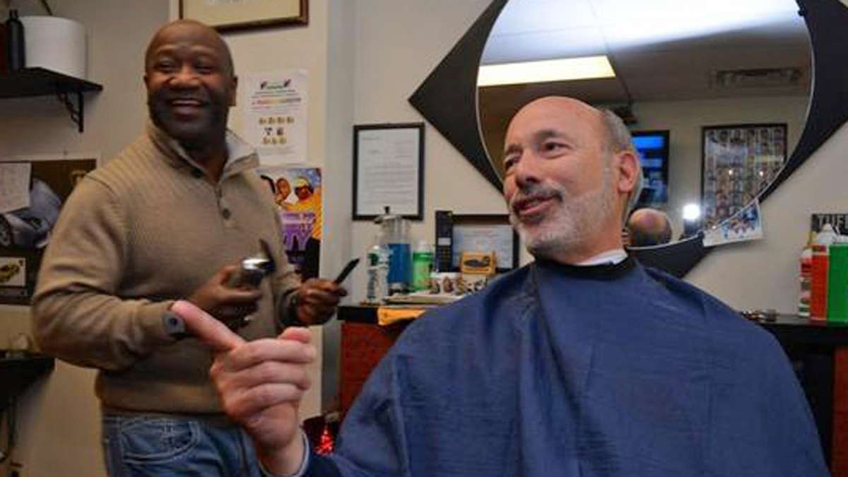 Candidate for Governor, Tom Wolf gets his hair cut in West Oak Lane on election morning (Bas Slabbers/for NewsWorks)