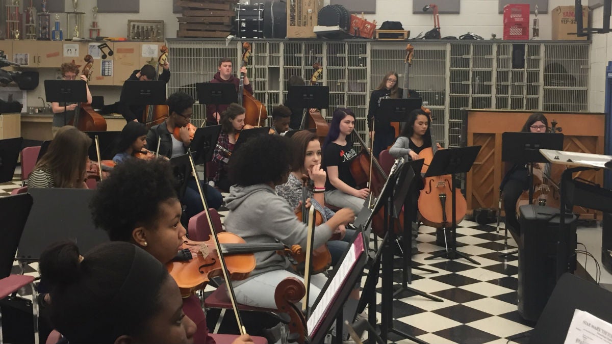  Anita Pisano's string students practice at Concord High School. Many will be performing with students from Concord and Mount Pleasant at Carnegie Hall in April. (Cris Barrish/WHYY) 