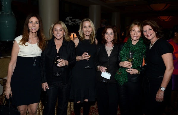 <p><p>Lynn S. Shecter, event chair and SVP at Oppenheimers & Co. (left), host committee members Harriet Feinberg and Mary Parenti, Irene Shabel, and host committee members Liesa Steinberg and Randi Zemsky (Photo courtesy of Flewellen Photography)</p></p>
