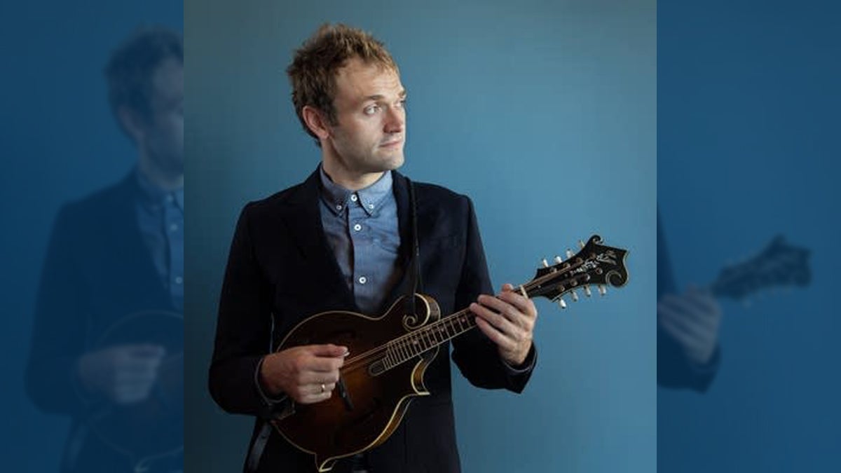  Chris Thile is the new host of 