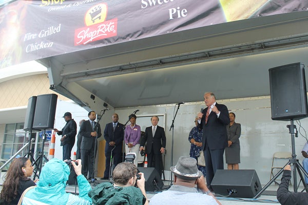  Former Pa. Gov. Ed Rendell said the state income tax garnished from the wages of the 1,000 employees of the Bakers Centre site would repay the state's investment within six years. (Matthew Grady/for NewsWorks) 