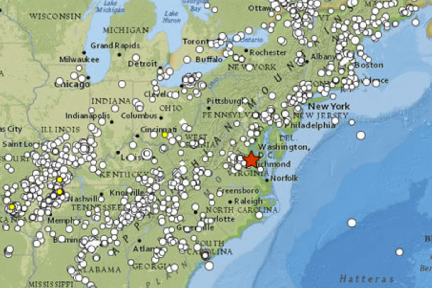  A red star denotes the location of the August 23, 2001 earthquake, and the dots represent the locations where people reported feeling the tremor to the United States Geological Survey. (Image: USGS) 