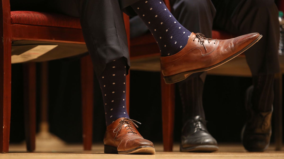 Doug Oliver wears colorful socks at The Next Mayor debate at Temple University in Philadelphia on Monday, May 4, 2015. ( STEPHANIE AARONSON / Staff Photographer )