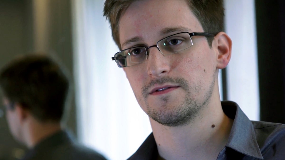  Edward Snowden, who worked as a contract employee at the National Security Agency, in Hong Kong. (AP Photo/The Guardian) 