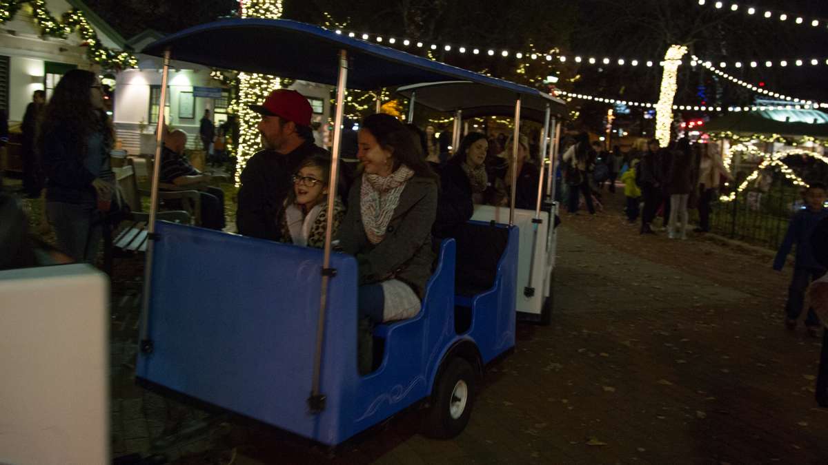 Families can take a small train ride around the sqaure during the Franklin Square Holiday and Light Festival.