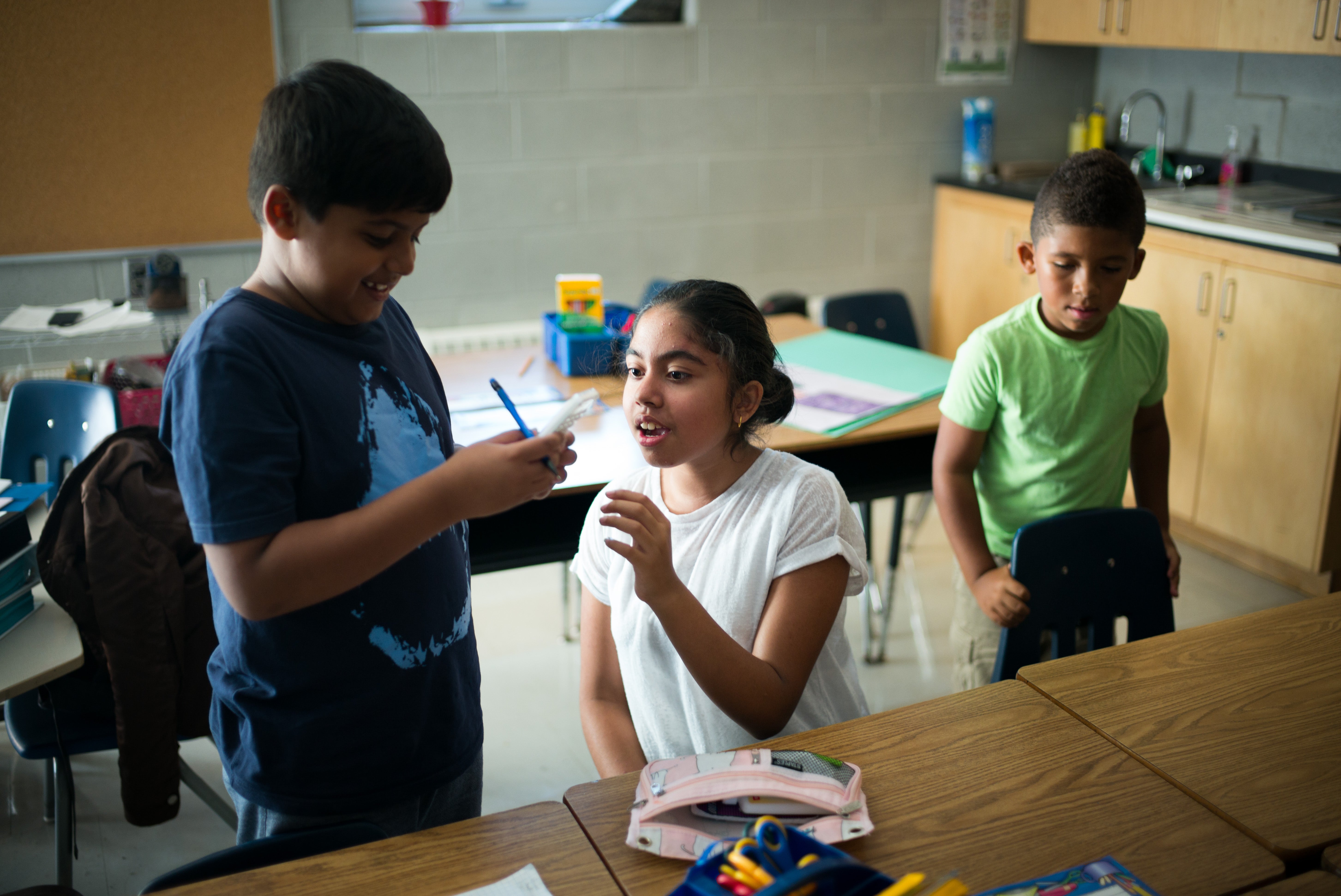 Fourth grader Sirvat Labiba (center) in class at Crescent Town Elementary School in Toronto, Ontario, Canada. (Ian Willms/For Keystone Crossroads)