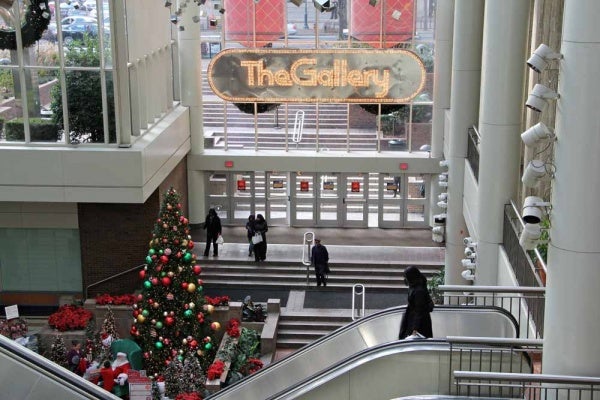 <p><p>The Gallery mall covers three blocks on Market Street. (Emma Lee/for NewsWorks)</p></p>
