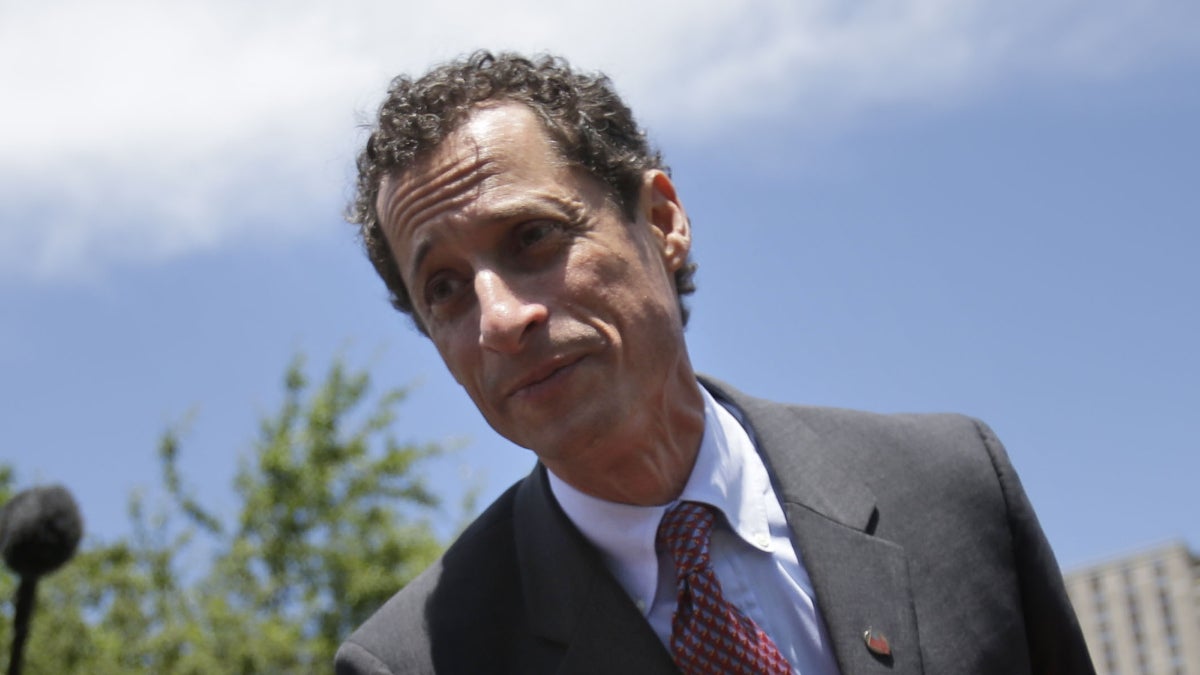  New York City mayoral candidate Anthony Weiner greets people at a Memorial Day ceremony in New York, Sunday, May 26, 2013. (AP Photo/Seth Wenig) 