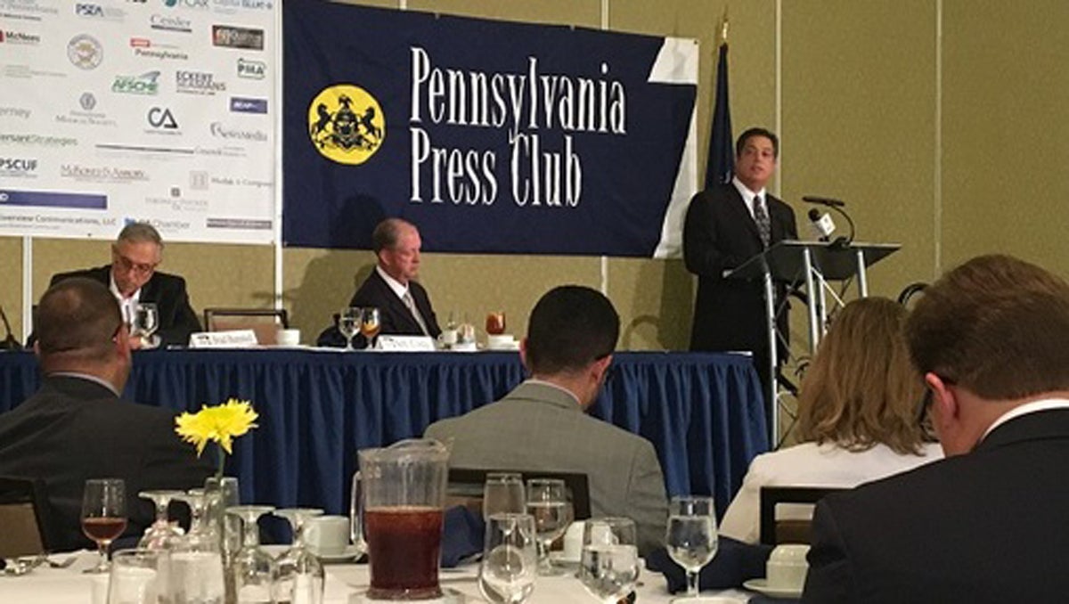  Senate Minority Leader Jay Costa spoke at an event for the Pennsylvania Press Club, which regularly features state and US lawmakers. (Katie Meyer/WITF) 