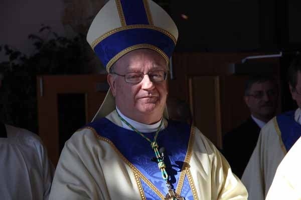 <p>Bishop Dennis J. Sullivan, 8th Bishop of the Diocese of Camden, on the occasion of his installation. (Emma Lee/for NewsWorks)</p>
