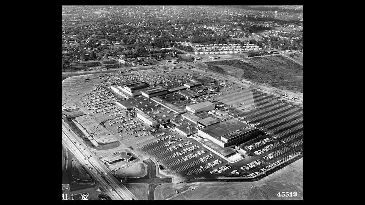 Aerial view of the Cherry Hill Mall on Nov 1, 1962. (Image courtesy of the Cherry Hill Historical Commission)