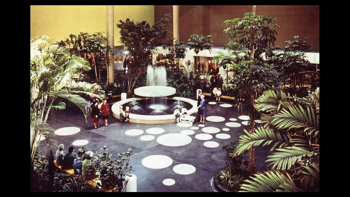 Undated photo of the interior of the Cherry Hill Mall (Image courtesy of the Cherry Hill Historical Commission)