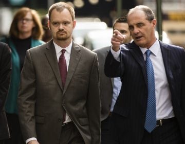  Brandon Bostian, (center), the Amtrak engineer charged in a Philadelphia derailment that killed eight in 2015, accompanied by his lawyer Brian McMonagle, (right), arrives for a preliminary hearing at the Criminal Justice Center in Philadelphia, Tuesday, Sept. 12, 2017. (Matt Rourke/AP Photo) 