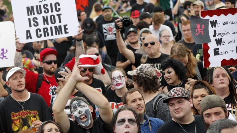  So-called juggalos, supporters of the rap group Insane Clown Posse, gather in front of the Lincoln Memorial in Washington during a rally, Saturday, Sept. 16, 2017. (Pablo Martinez Monsivais/AP Photo) 