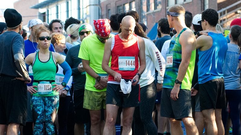 Kevin Peters, of West Mt. Airy, prepares for the start of the WXPN 5K, on Sunday. (Bastiaan Slabbers for WHYY)