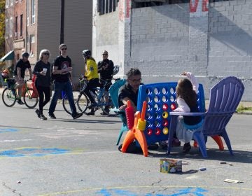 Cyclist and pedestrians take part in Philly Free Streets, Saturday, Oct. 28, 2017. (Bastiaan Slabbers for WHYY)