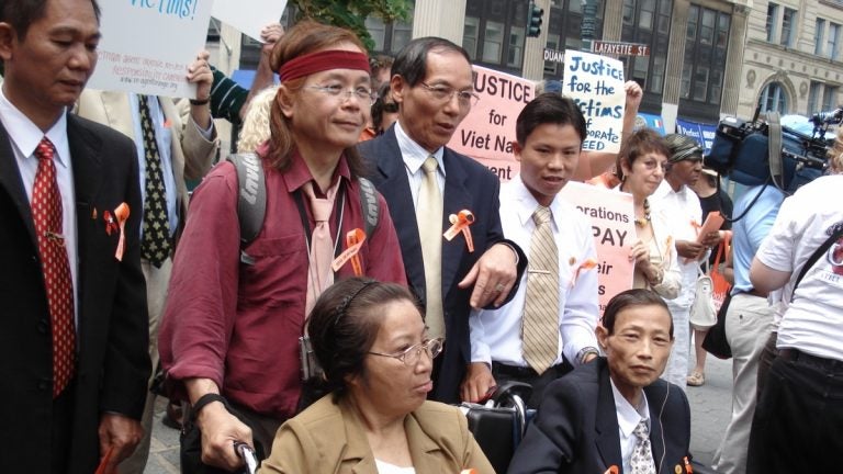 Ngô Thanh Nhàn is shown with Vietnamese Agent Orange victims at Folley Square, NY, June 18, 2007.